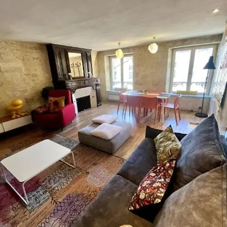 Bel T4 Design - Triangle D'or Apartman *